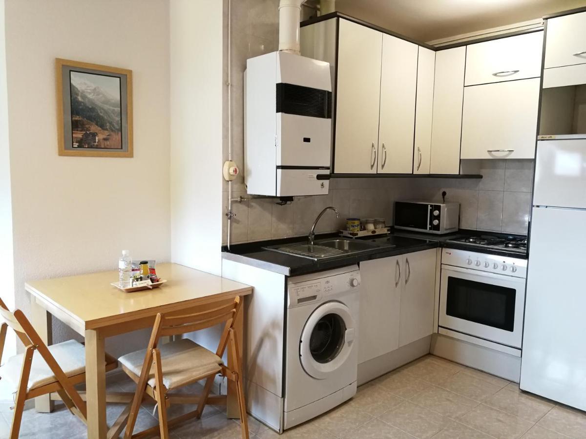 Apartament Atico En Con Piscina, Tenis Y Barbacoa *